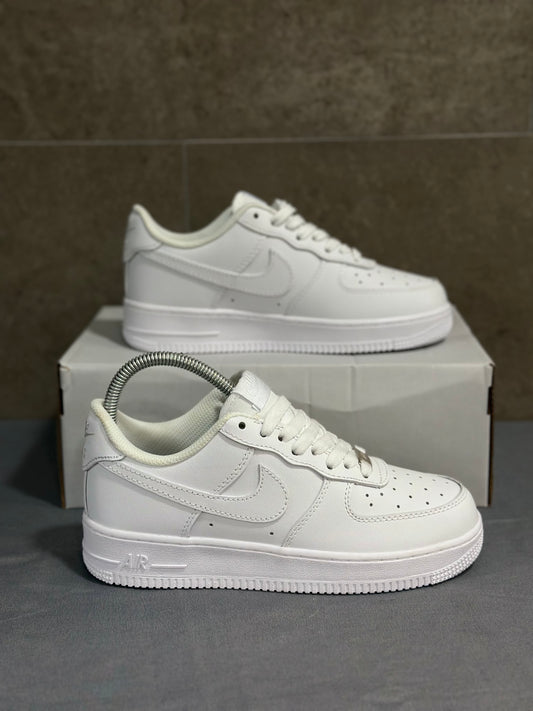 AF 1 WHITE