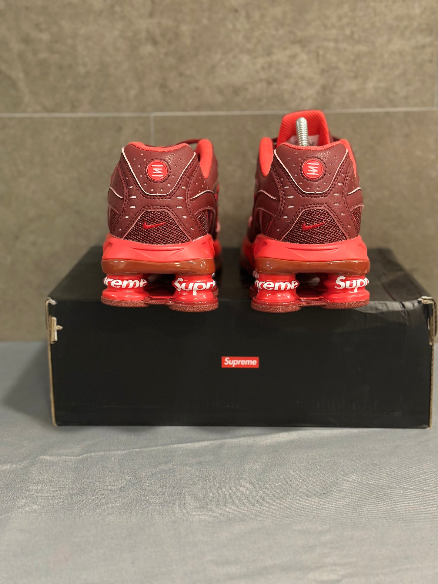 SHOX SUPREME RED