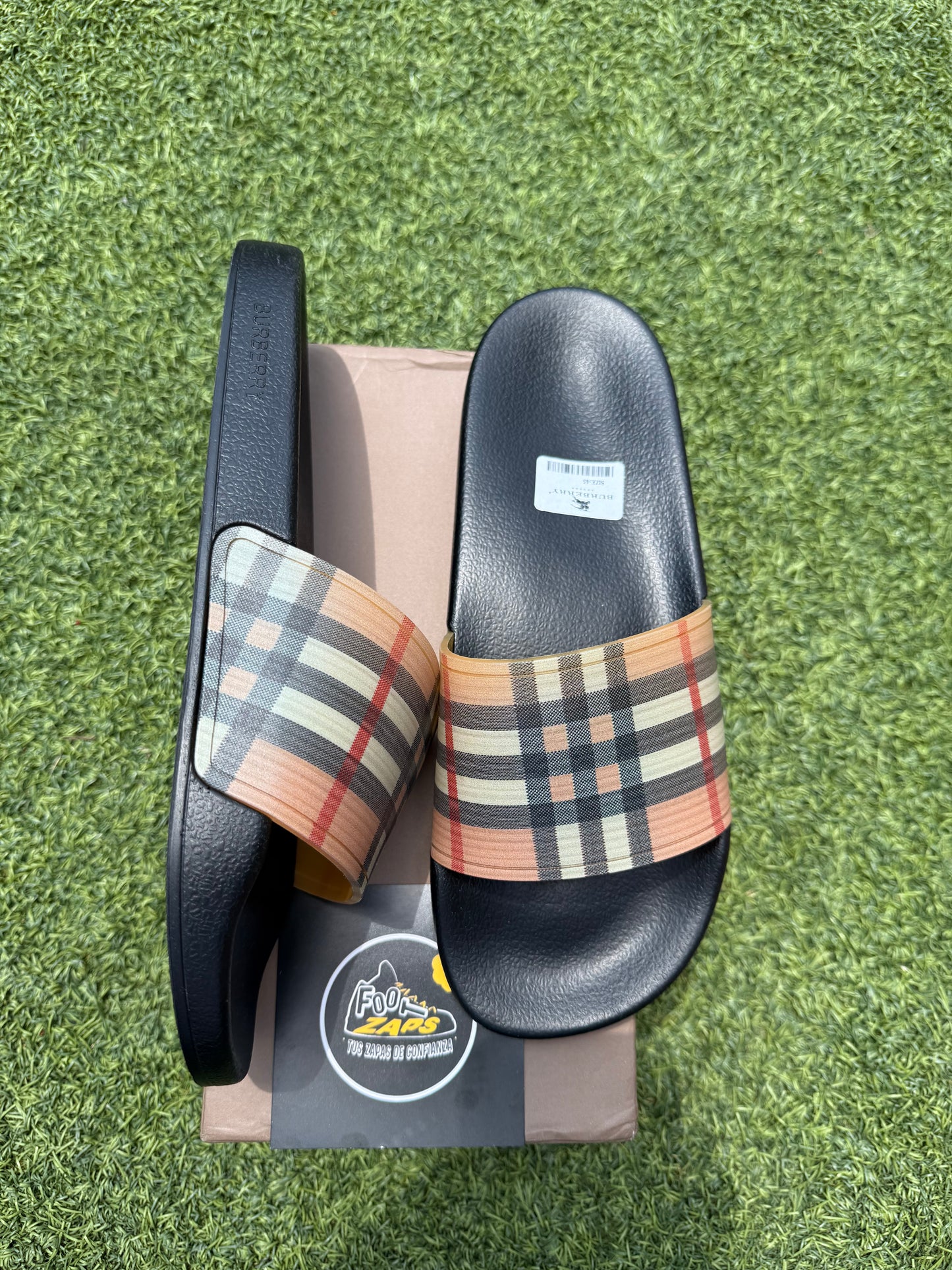 CHANCLAS BRBERRY